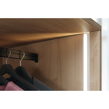Häfele Loox5 profil 1107 pro osvětlovací LED pásky 5 mm 833.95.731 asymetrické rozložení světla, čer