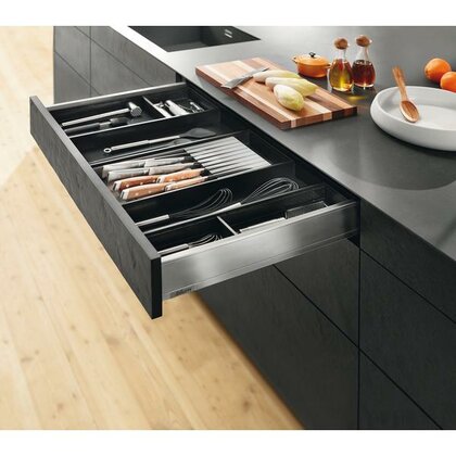 Držiak na nože ZC7M0200 šedý ,450 mm  /Blum
